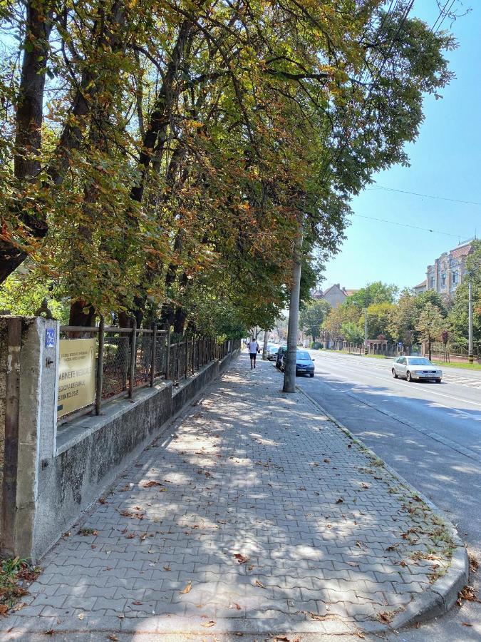 Highland Home - Cozy Apartments Near City Center Oradea Extérieur photo