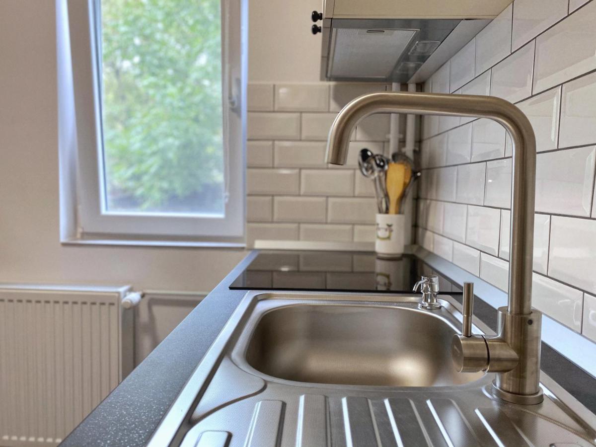 Highland Home - Cozy Apartments Near City Center Oradea Extérieur photo